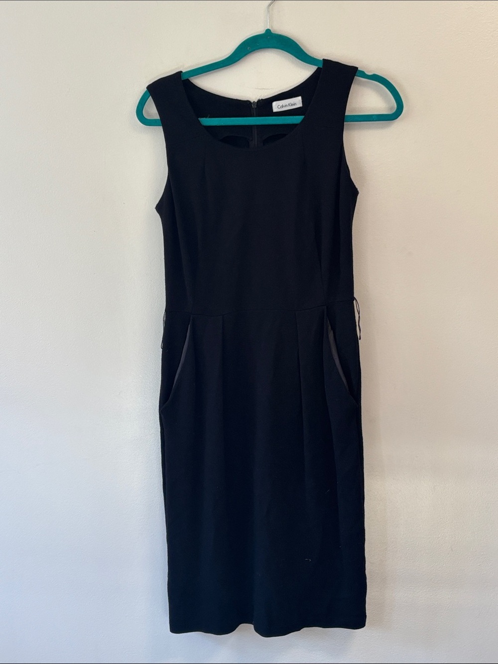 Calvin Klein Black knit Sleeveless Sheath Dress with Pockets sz S EUC